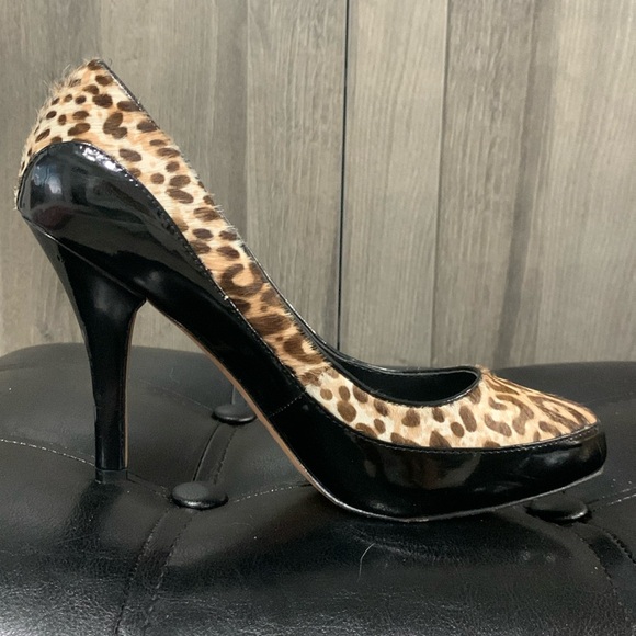 White House Black Market Cheetah Faux Fur Black Patent Leather Shoes Size 6.5M - Picture 8 of 12